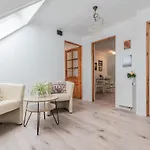 Pawel Jakubik Accommodatie bij particulieren
