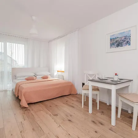 Pawel Jakubik Quarto em Acomodações Particulares