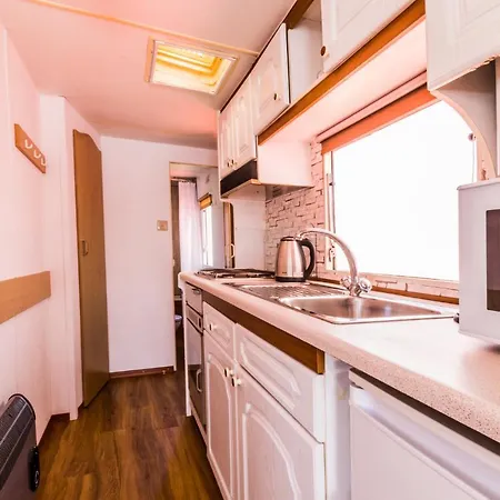 Quarto em Acomodações Particulares Pawel Jakubik *