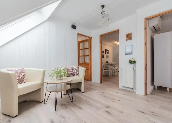 Pawel Jakubik בית אירוח