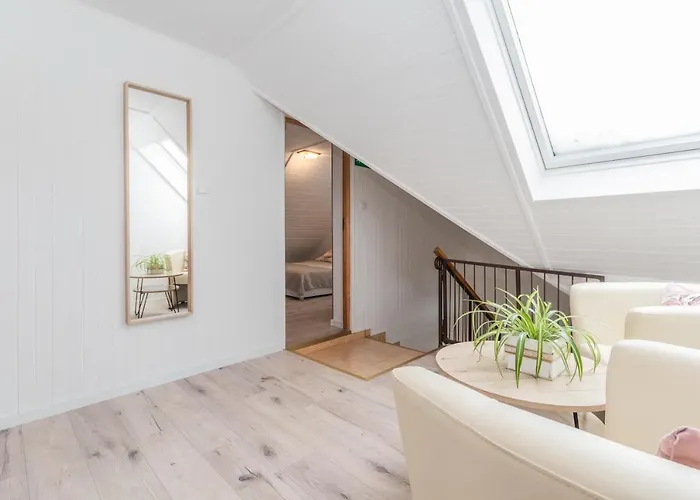 Pawel Jakubik בית אירוח *