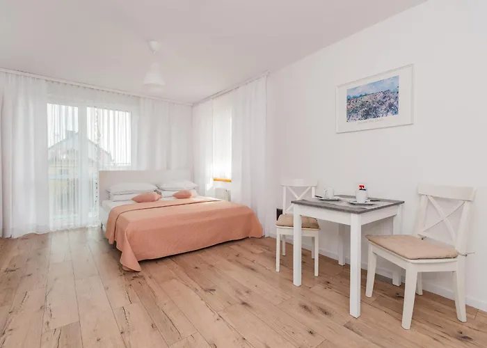 Pawel Jakubik בית אירוח